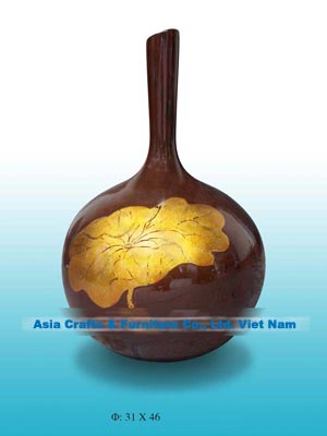 Lacquer Vase: Artful Items For Your Home Or Office